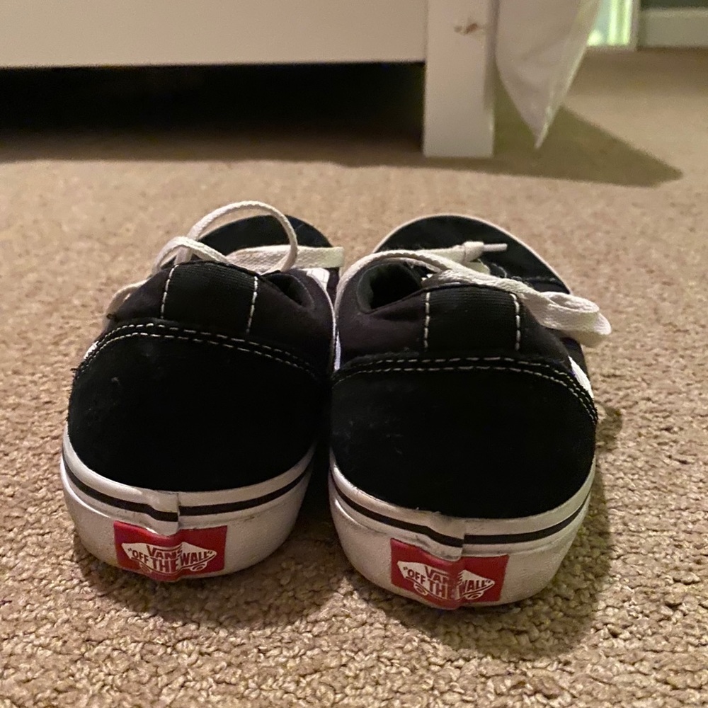 Vans - Picture 4 of 4